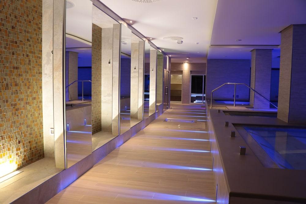 Smy Carlos V Wellness & Hotel