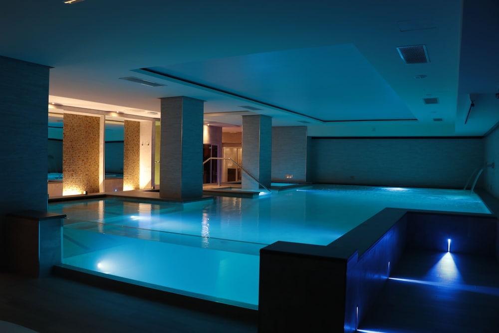 Smy Carlos V Wellness & Hotel 5*
